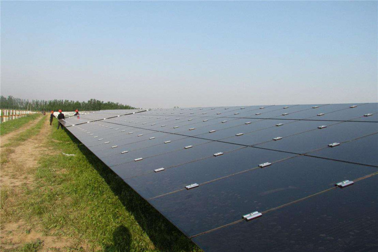 薄膜組件為什么要負極接地,如何為薄膜組件選擇逆變器