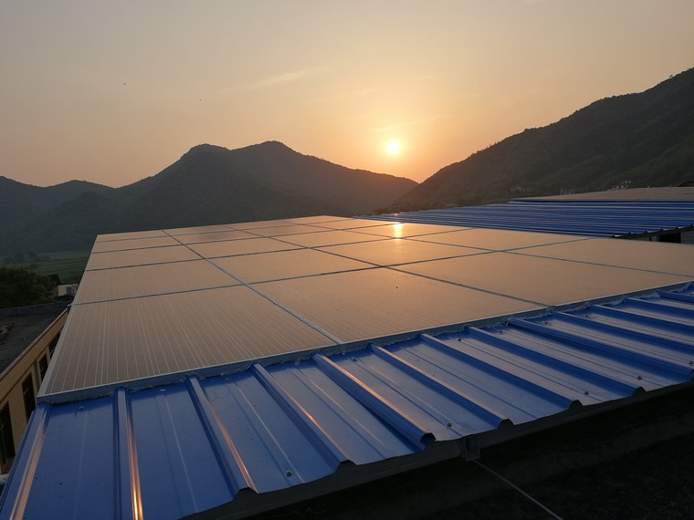 光伏發(fā)電有多少太陽(yáng)光可利用?地球一天接收的太陽(yáng)光有多少? 光伏發(fā)電有多少太陽(yáng)光可利用?地球一天接收的太陽(yáng)光有多少?