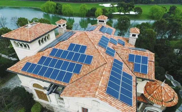 農(nóng)村屋頂光伏發(fā)電大概要花多少錢 農(nóng)村屋頂光伏發(fā)電大概要花多少錢